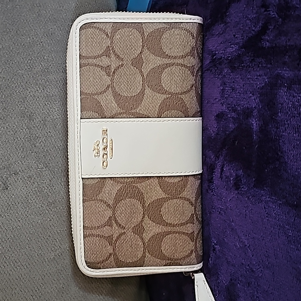 EUC Coach long wallet